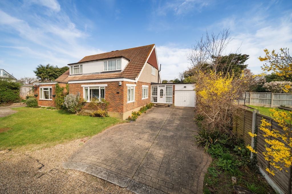 Property photo 2 of 16 5027982
