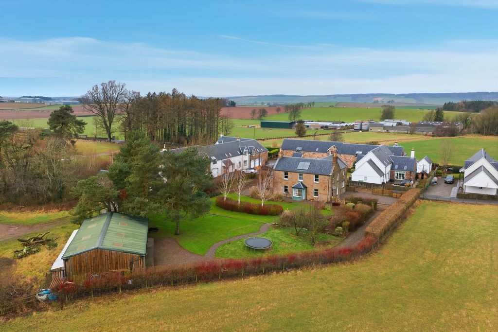 Property photo 1 of 31