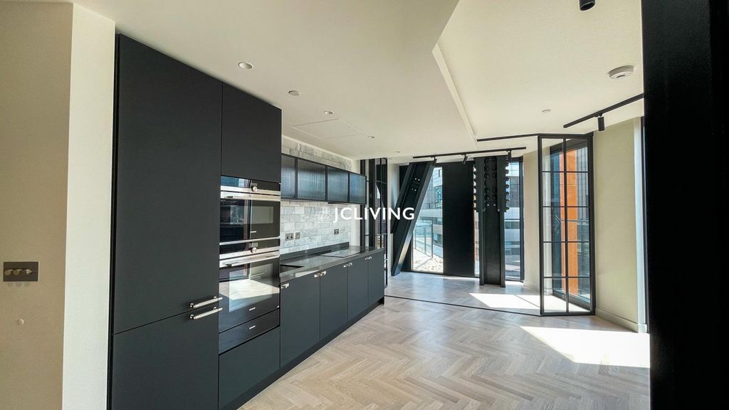 Property photo 3 of 19 14A61Da4Bfceea0E3c961F6689d7F3c4.Jpg