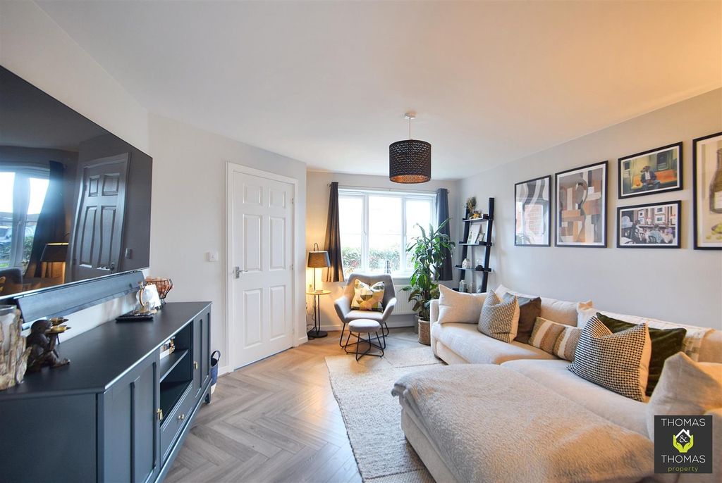 Property photo 2 of 13 Dsc_0116 Copy Copy Copy.Jpg