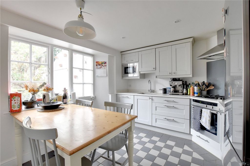 Property photo 2 of 15 Picture No. 06