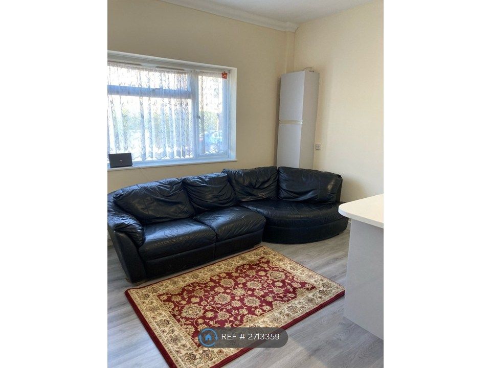 Property photo 1 of 2