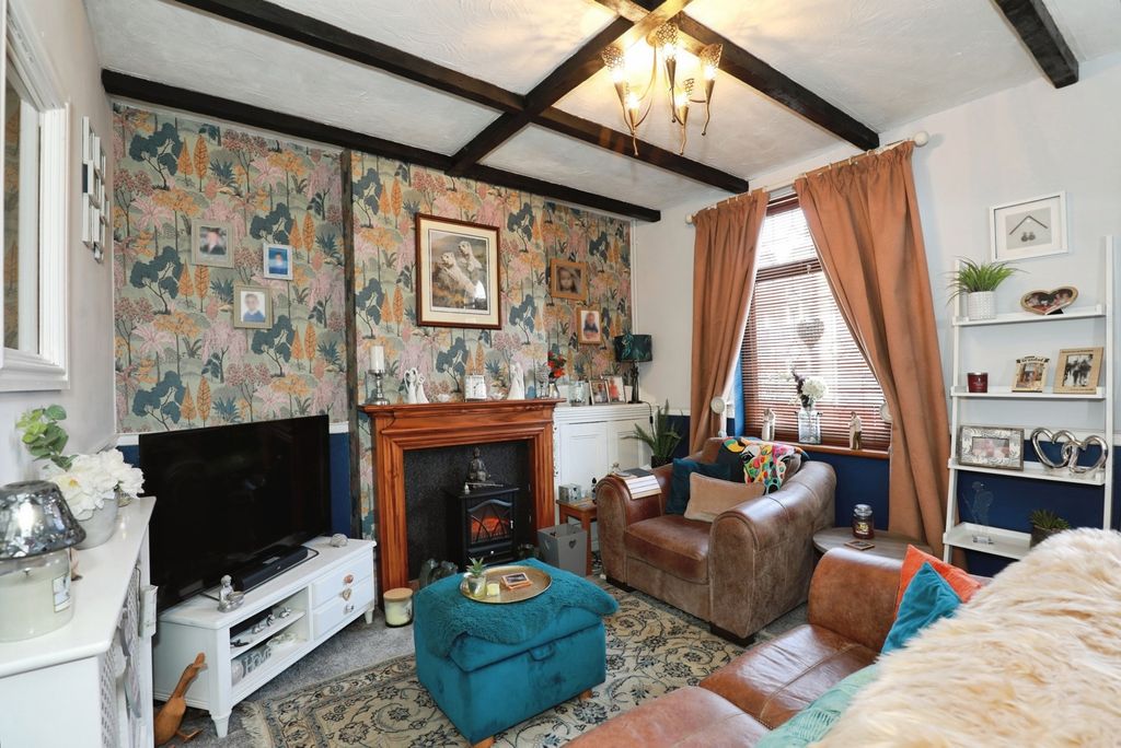 Property photo 3 of 16 Pbox-Img.Jpg