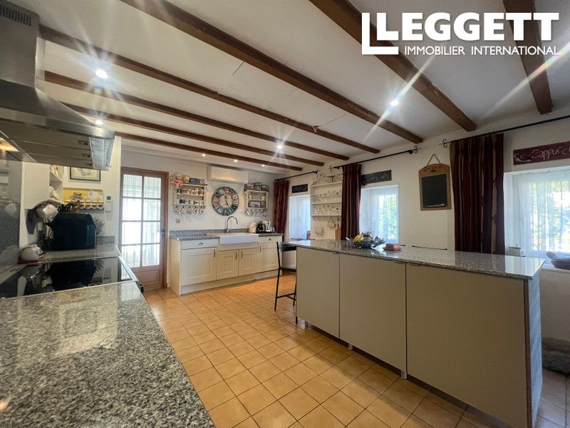 Property photo 3 of 10