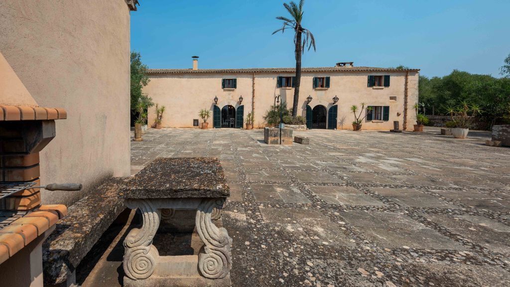 Property photo 1 of 31 82113 Small-26.Jpg