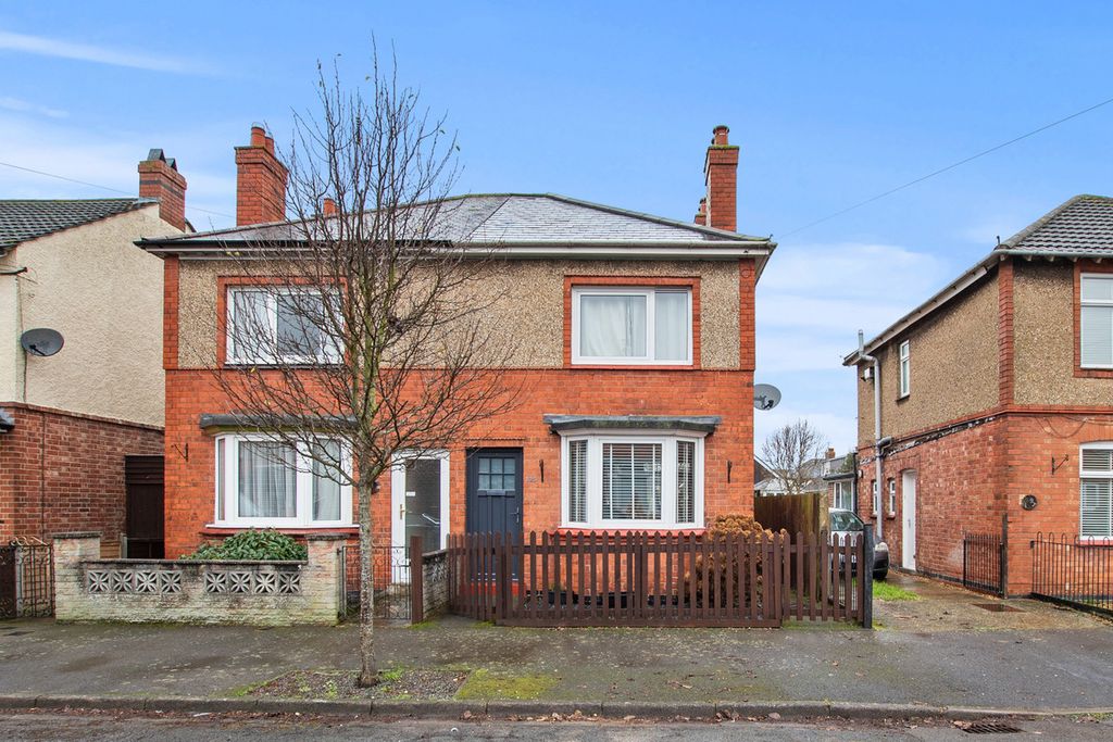 Property photo 1 of 25
