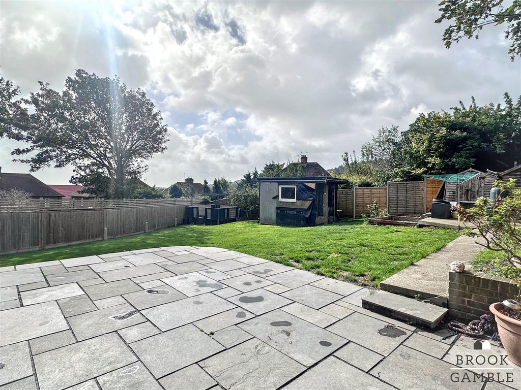 Property photo 2 of 17 01323 438506