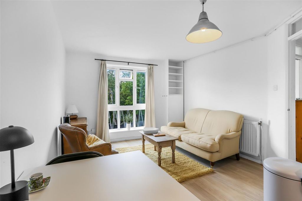 Property photo 3 of 12