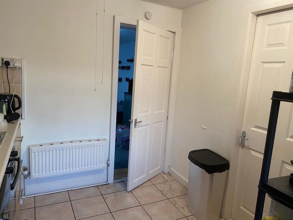 Property photo 3 of 9 E8862761-Abec-47d7-8A6c-18Ef0E69Faa5.Jpeg