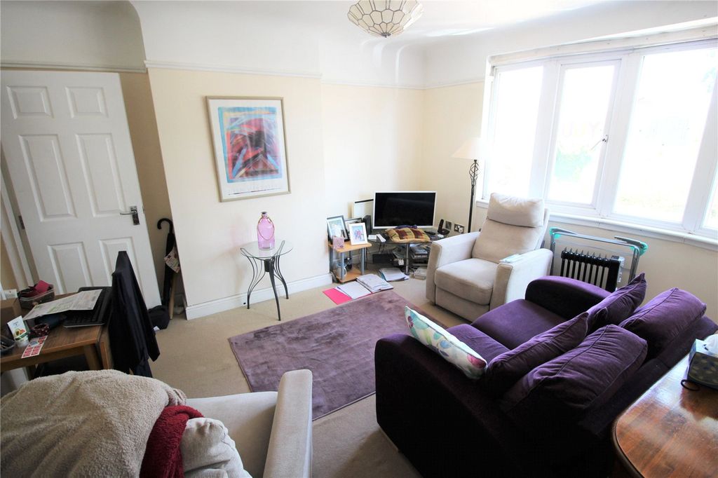 Property photo 3 of 8 Picture No. 13