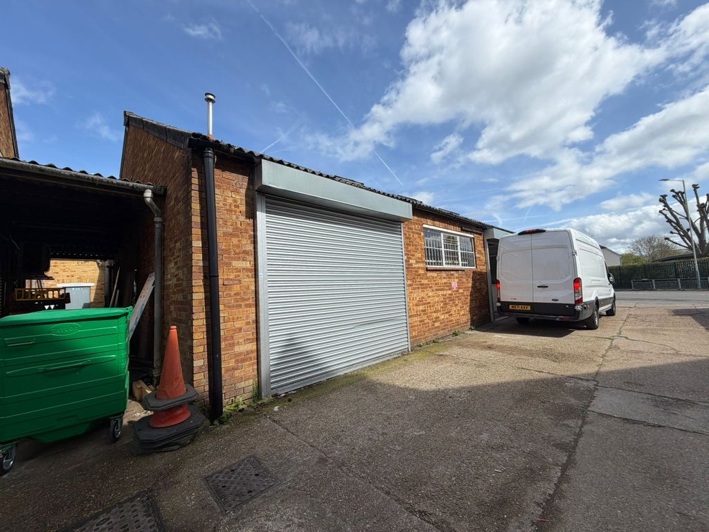 Property photo 1 of 14