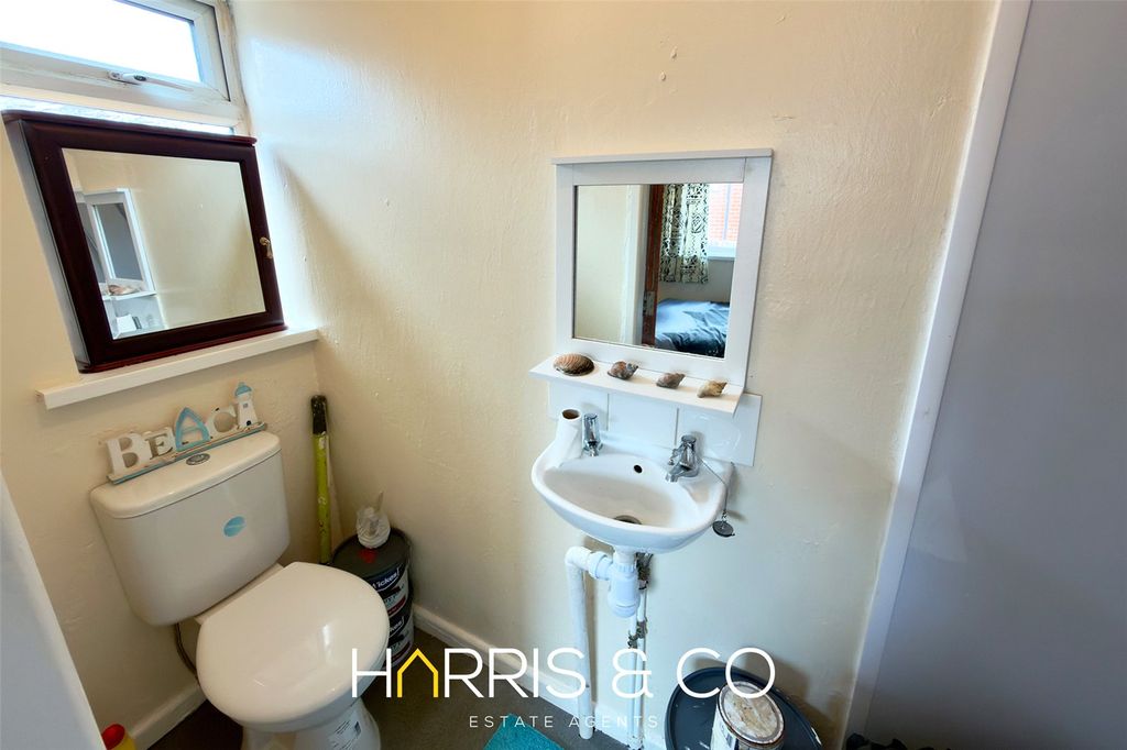 Property photo 3 of 7 Picture No. 02