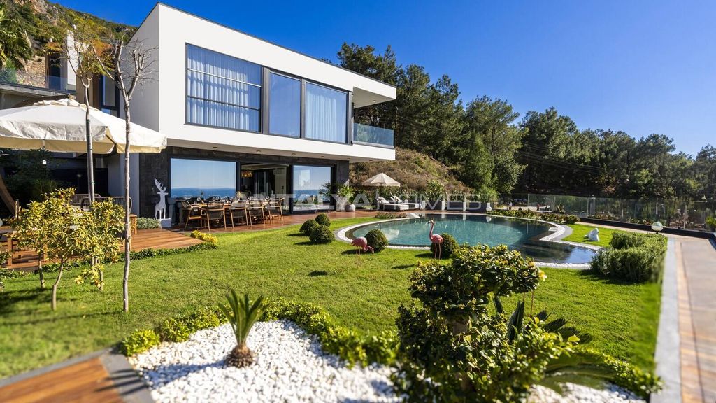 Property photo 2 of 45