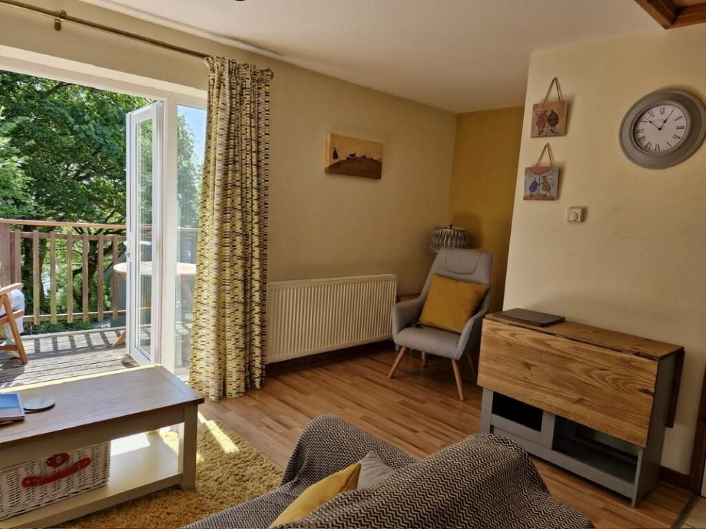 Property photo 3 of 9