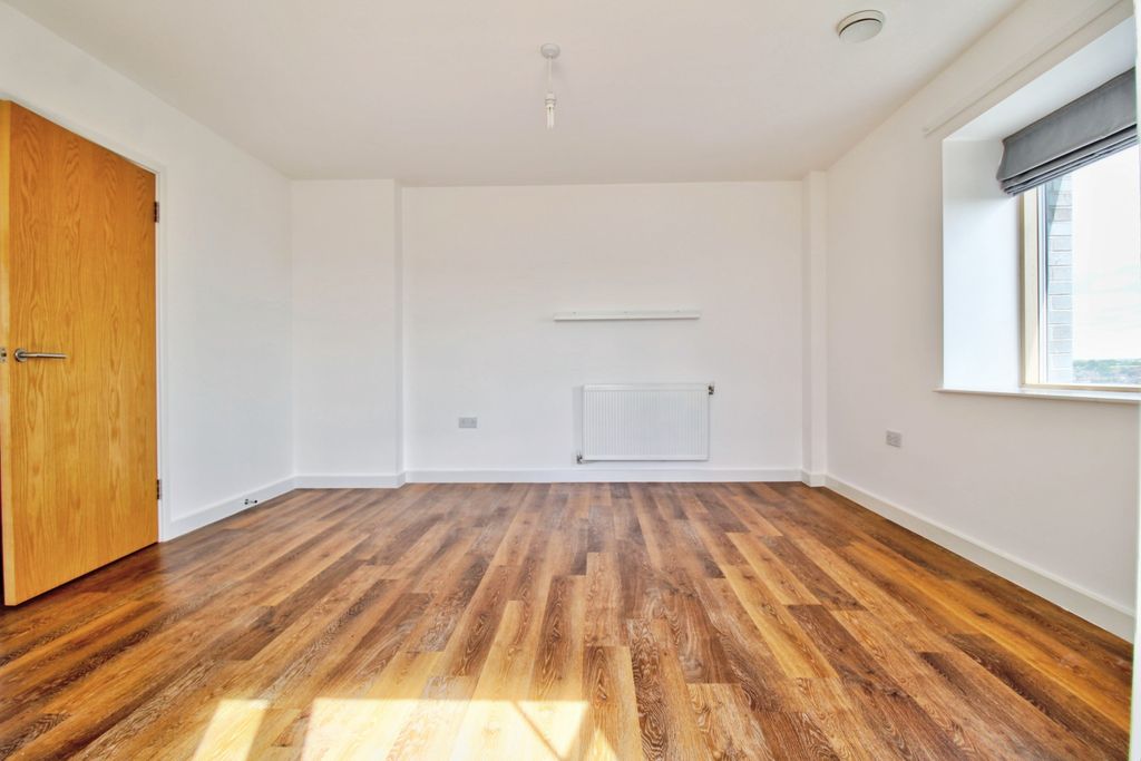Property photo 2 of 17 2