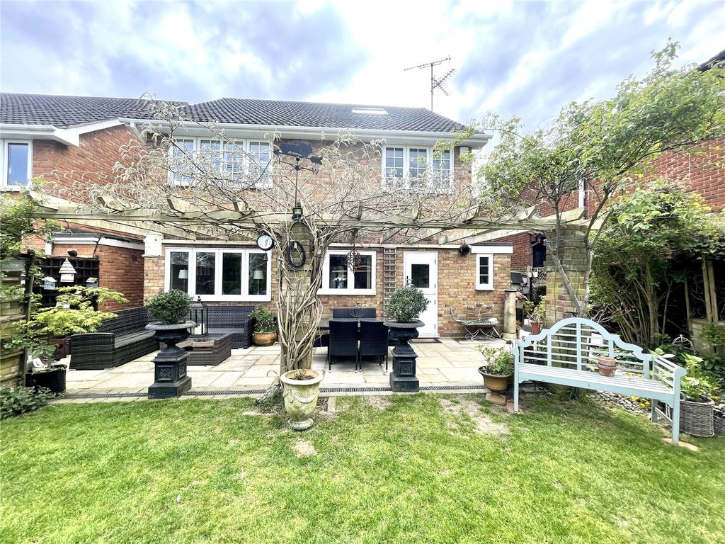 Property photo 3 of 38 Picture No. 07