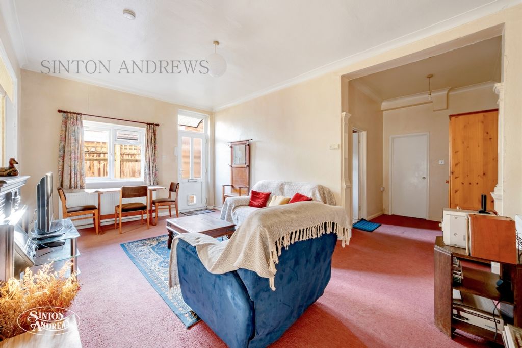 Property photo 3 of 9 Photo 3