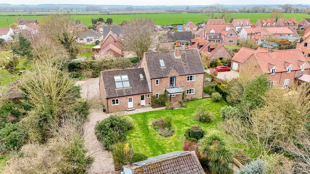 Property photo 2 of 42 4991024