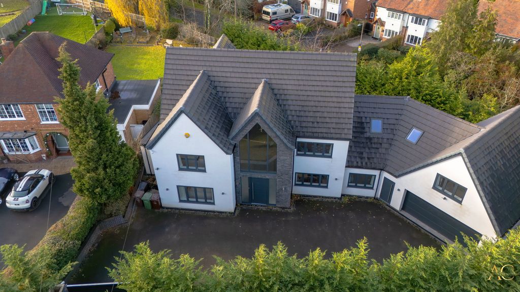 Property photo 1 of 31