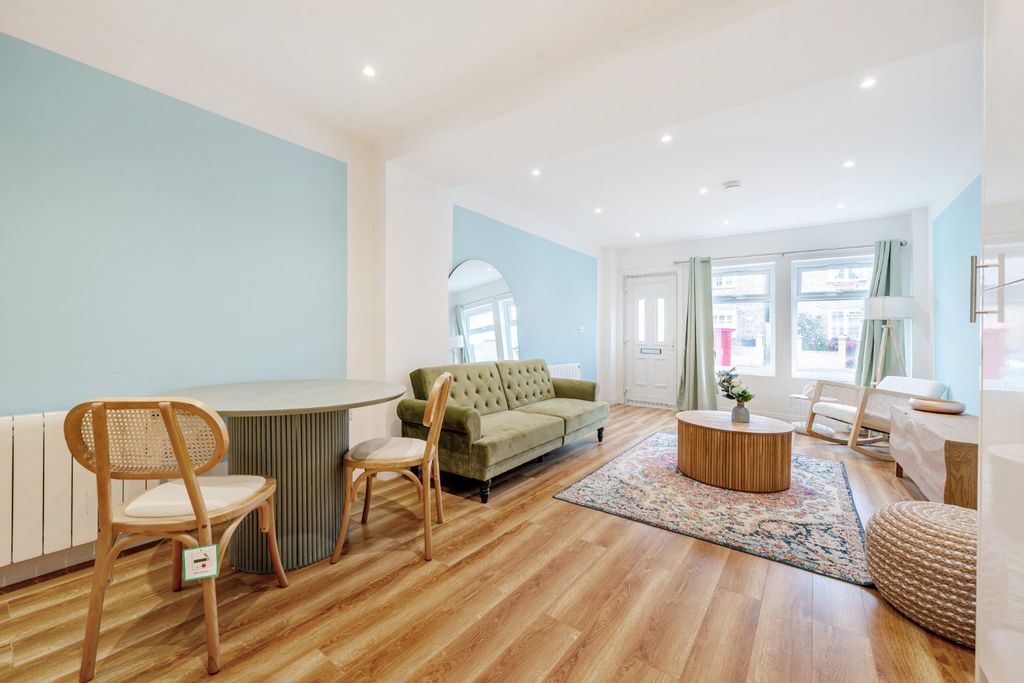 Property photo 1 of 11 Picture No. 05