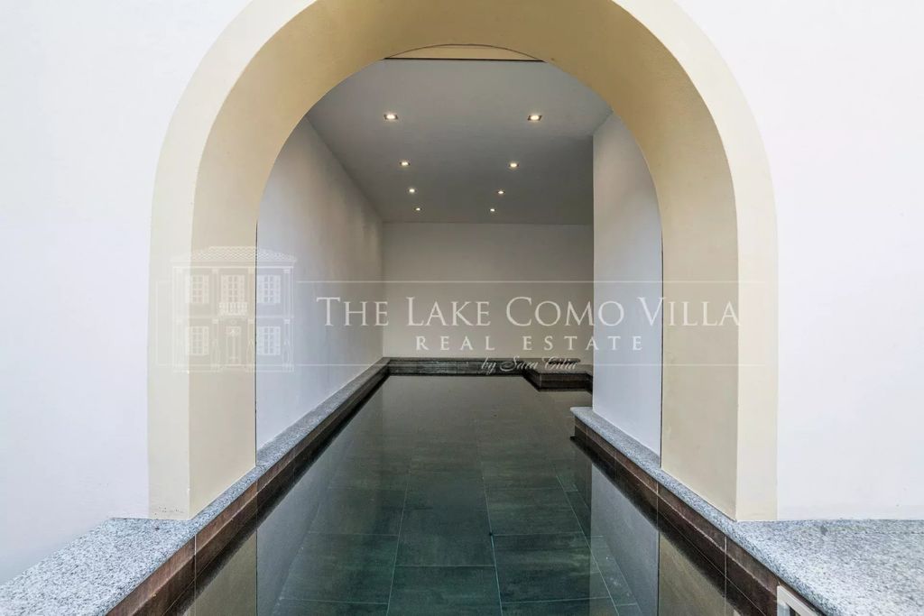 Property photo 1 of 43