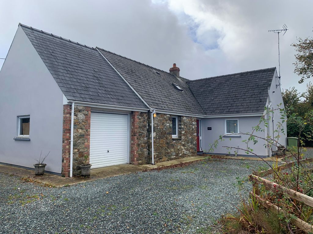 Property photo 1 of 7 Photo 7