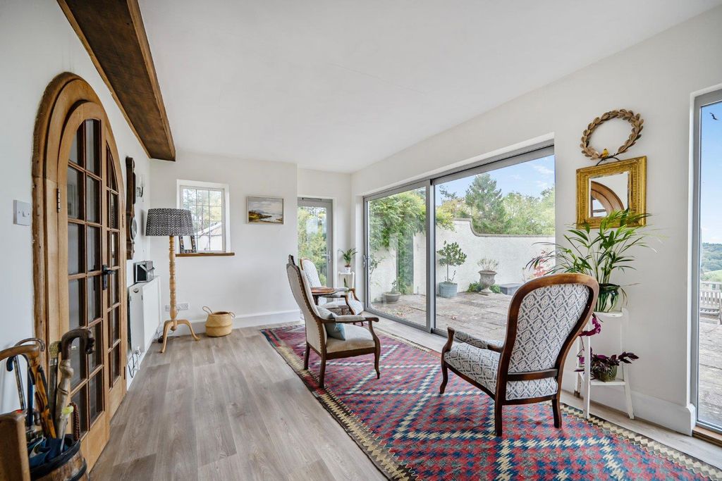 Property photo 3 of 30 Seddons Tiverton