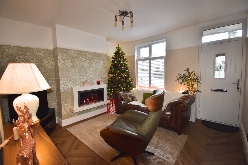 Property photo 2 of 17 Sitting Room