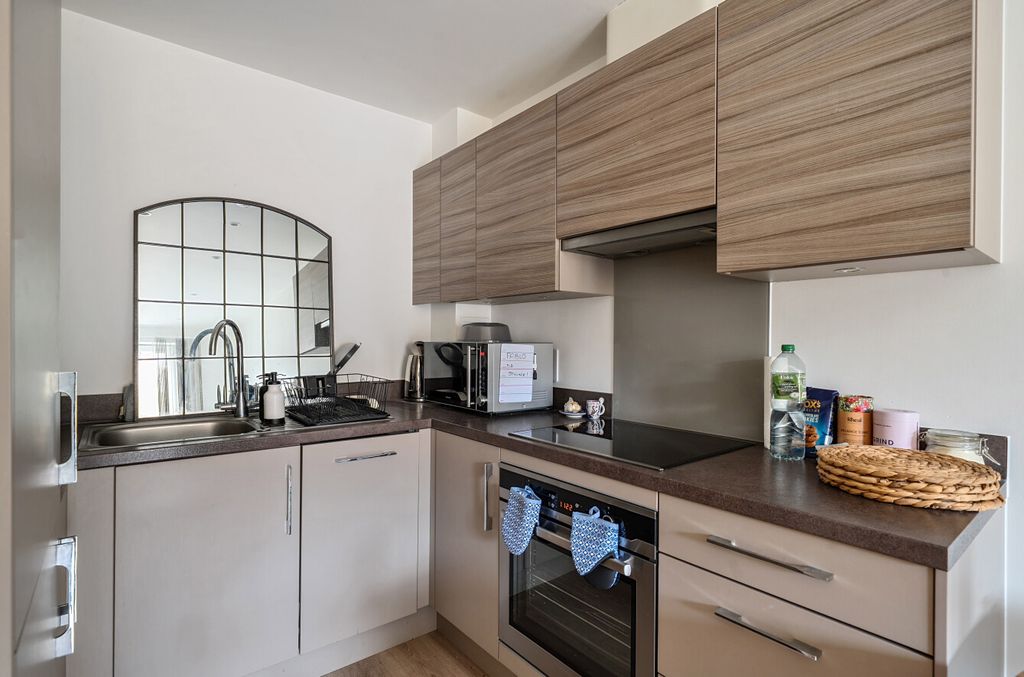 Property photo 2 of 16 1330912-15-68837B...