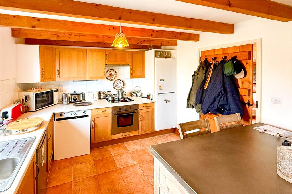 Property photo 3 of 21 Picture No. 46