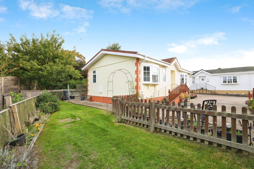 Property photo 3 of 16