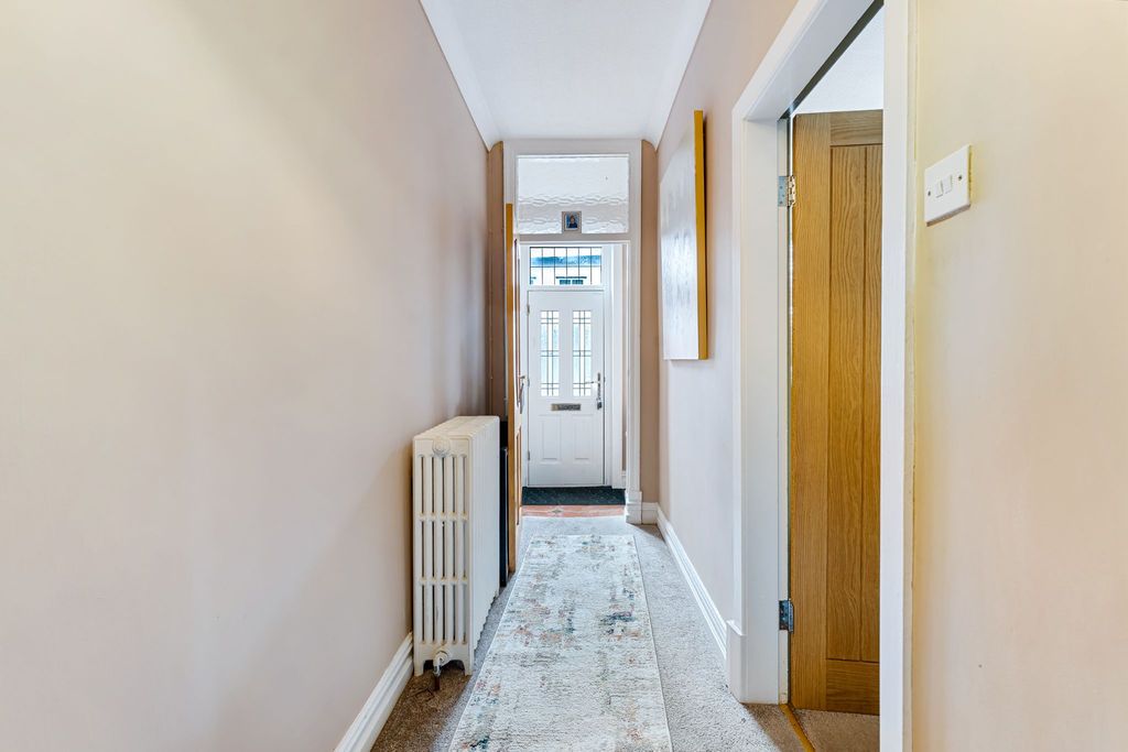 Property photo 2 of 27 Photograph 2