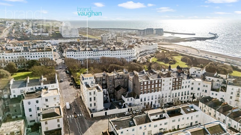 Property photo 3 of 53 Picture 3