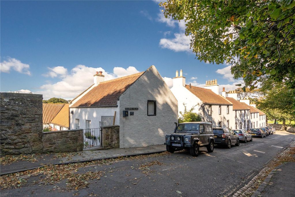Property photo 1 of 16 Cramond Village