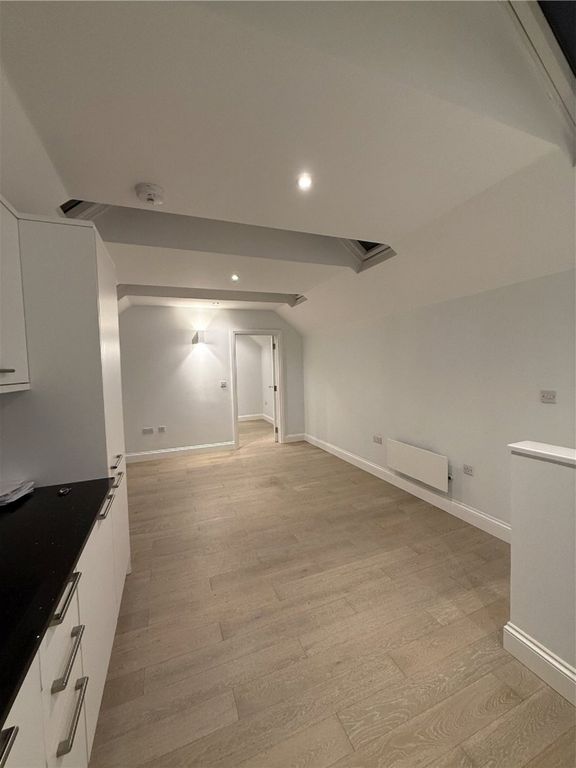 Property photo 2 of 11 Picture No. 06