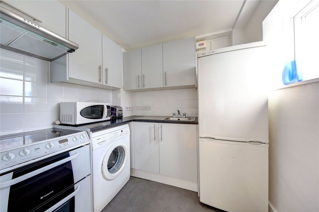 Property photo 2 of 6 Picture No. 04