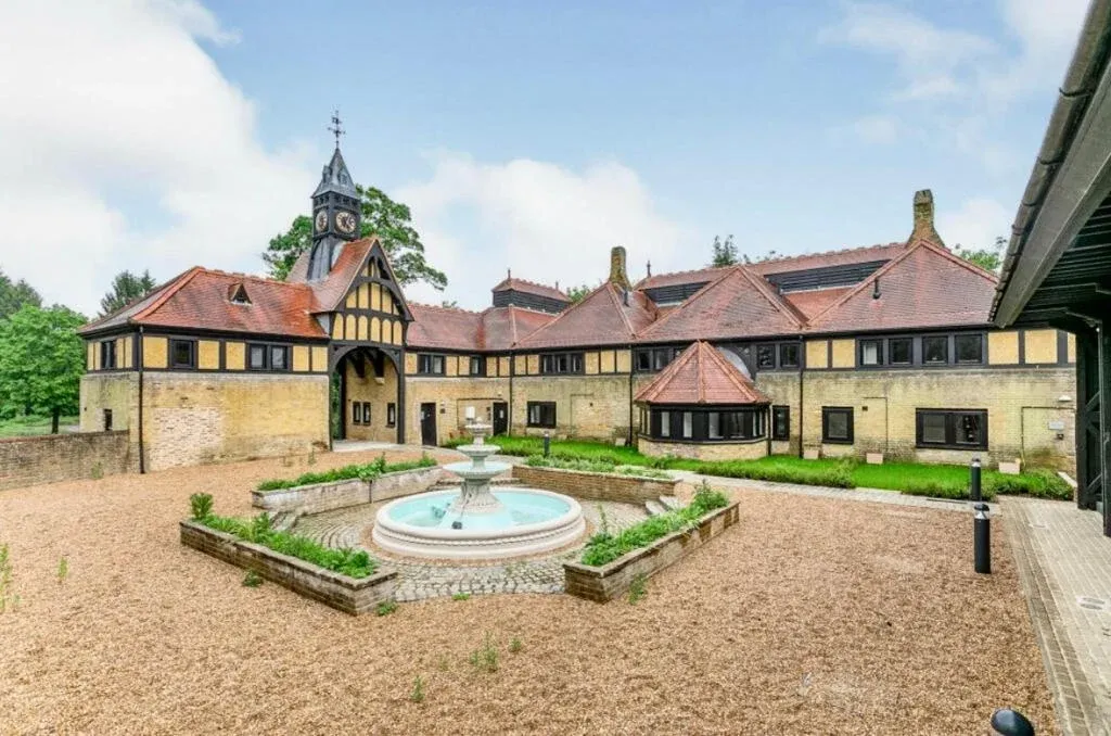 Property photo 1 of 13