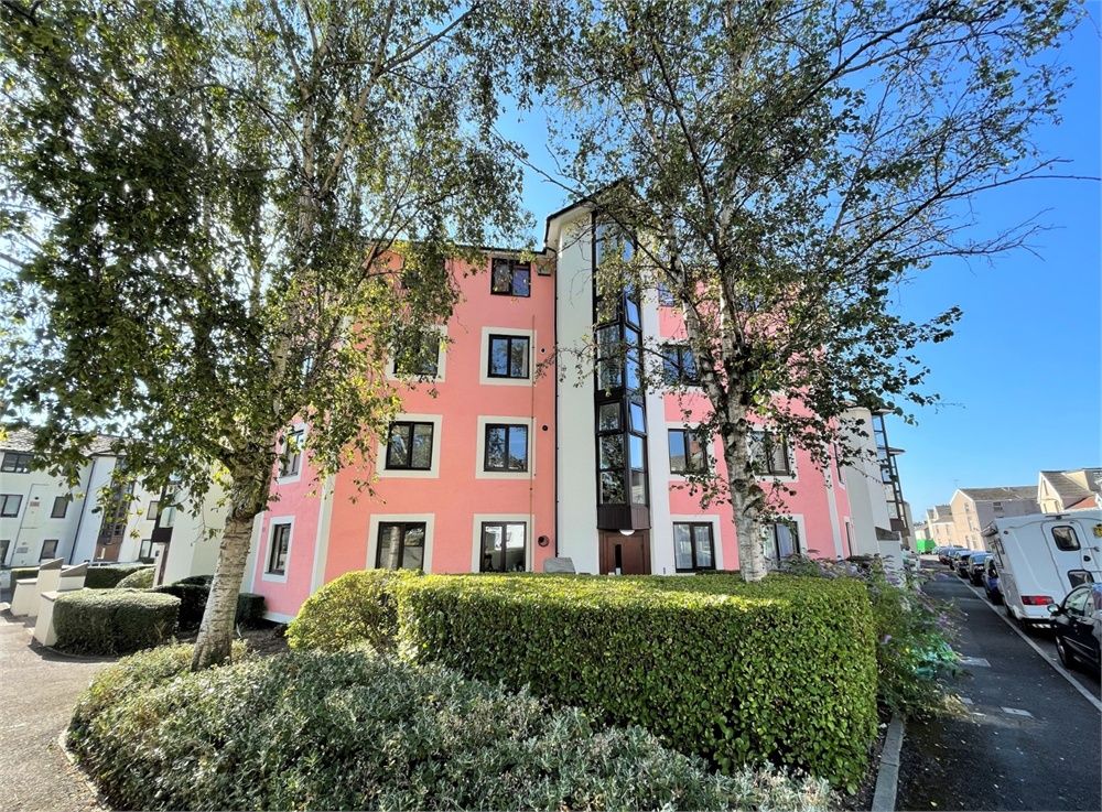 Property photo 1 of 6