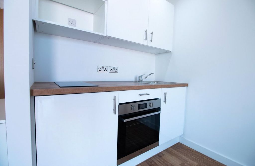 Property photo 3 of 4 Picture No. 02