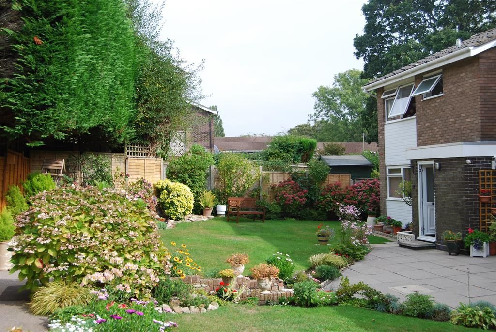 Property photo 2 of 11