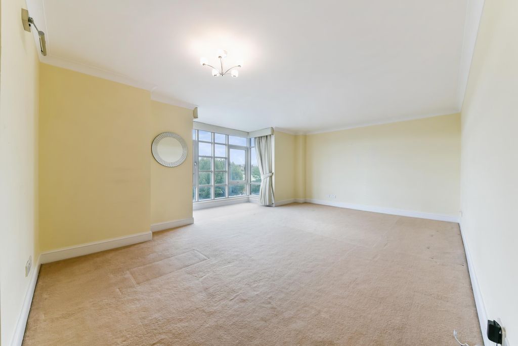 Property photo 2 of 10 Image