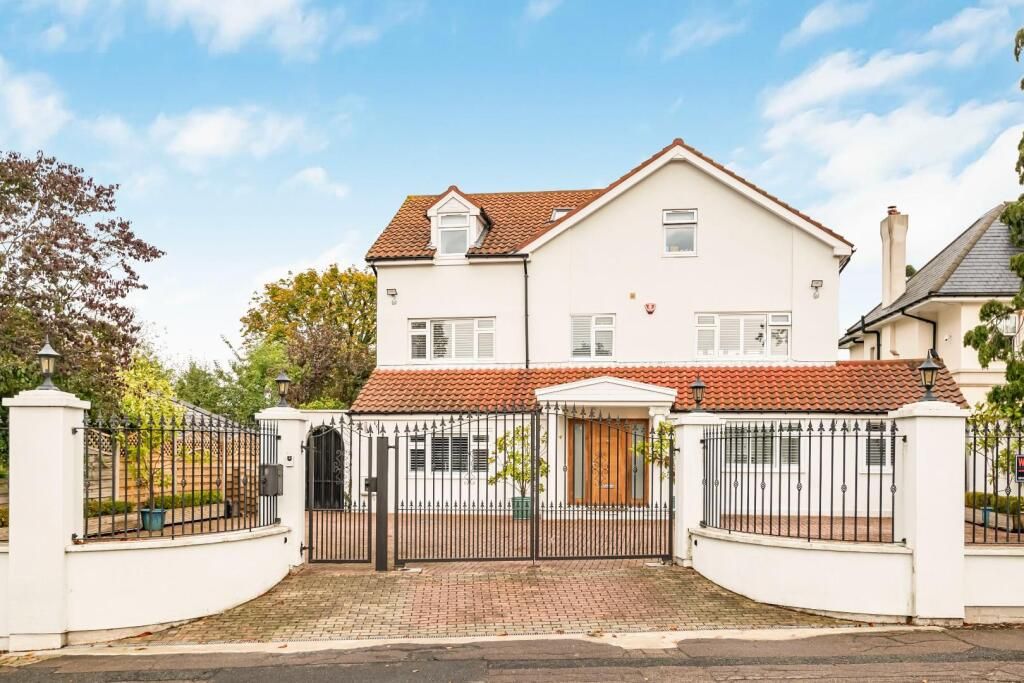 Property photo 2 of 49