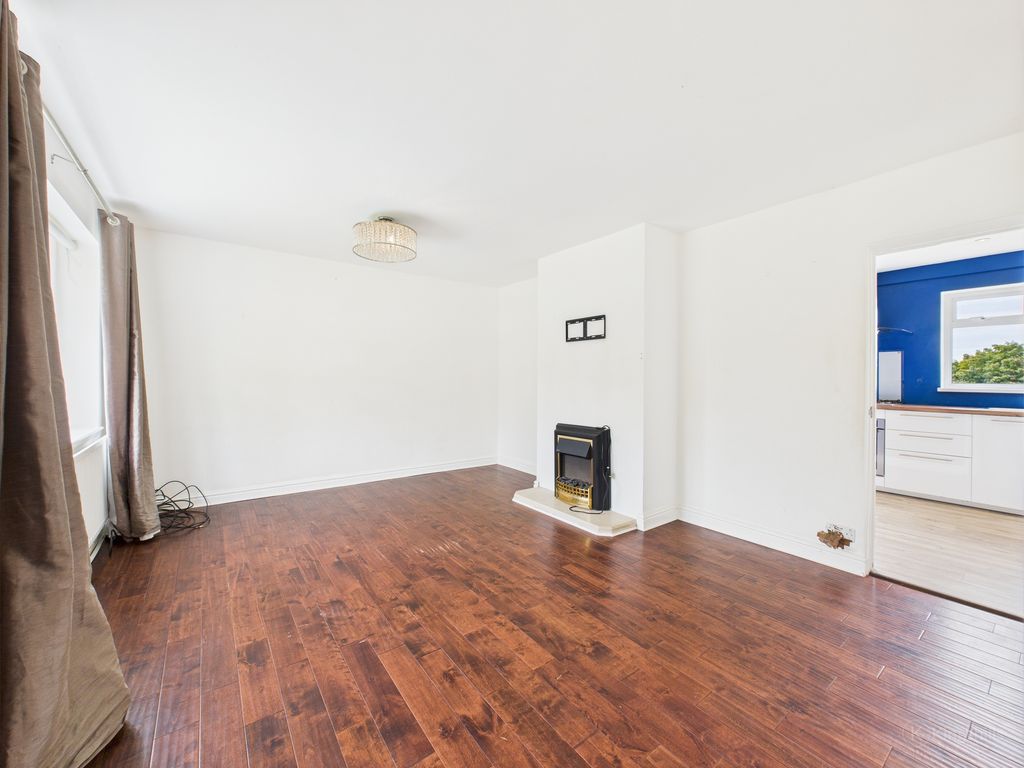 Property photo 2 of 12 Living Room