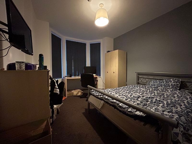 Property photo 3 of 8 Photo 1