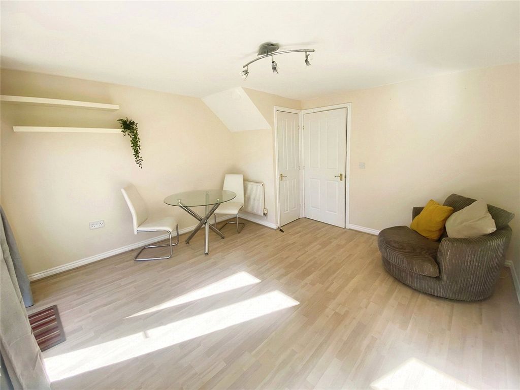 Property photo 2 of 9 Living Room