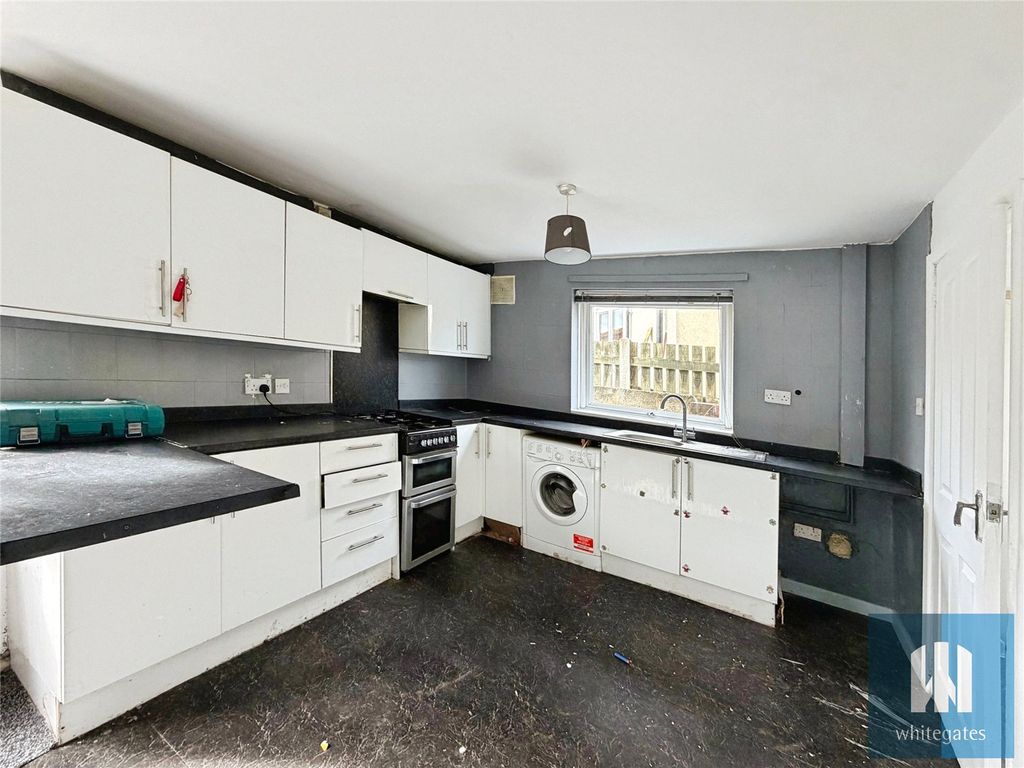 Property photo 2 of 17 Picture No. 08
