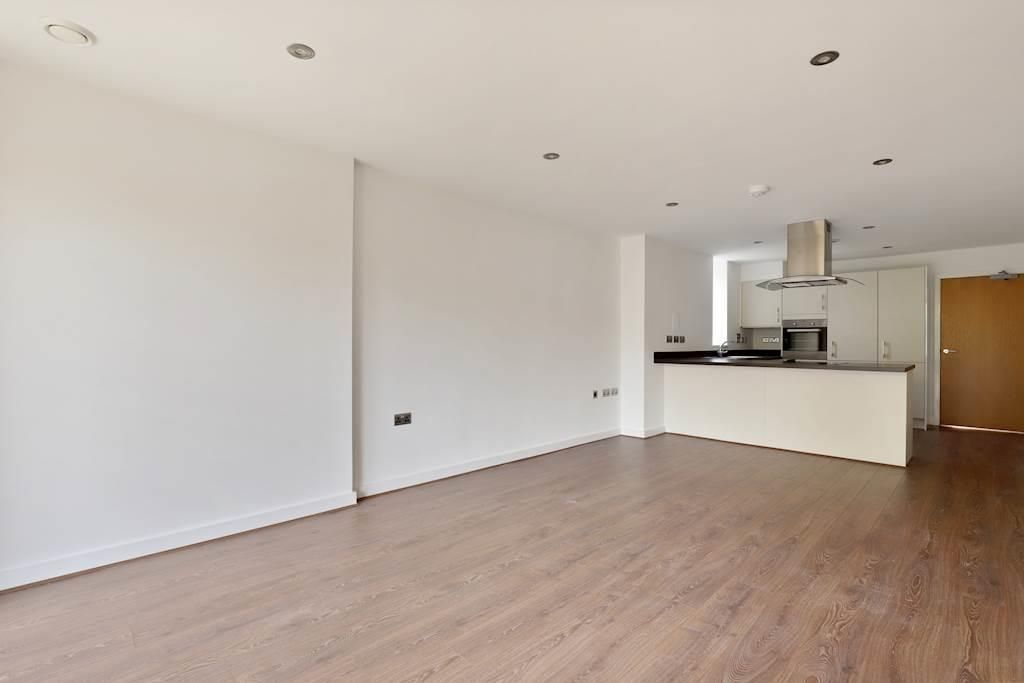 Property photo 3 of 10 12-48E3Jhiml - Flat 19 Portway House - 36 (1)-Smal