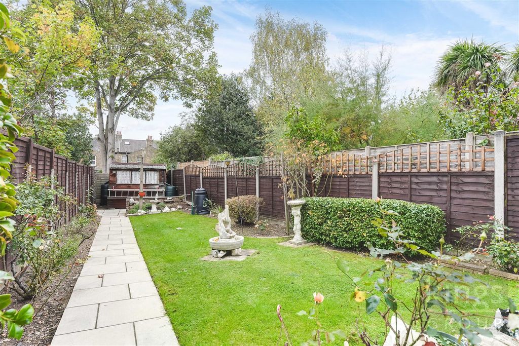 Property photo 2 of 17 Burleigh Road Wm-17.Jpg