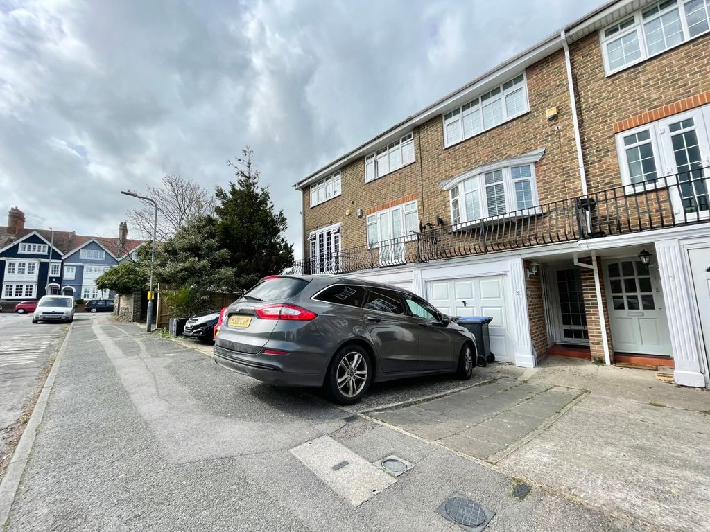 Property photo 1 of 13 Picture No. 22