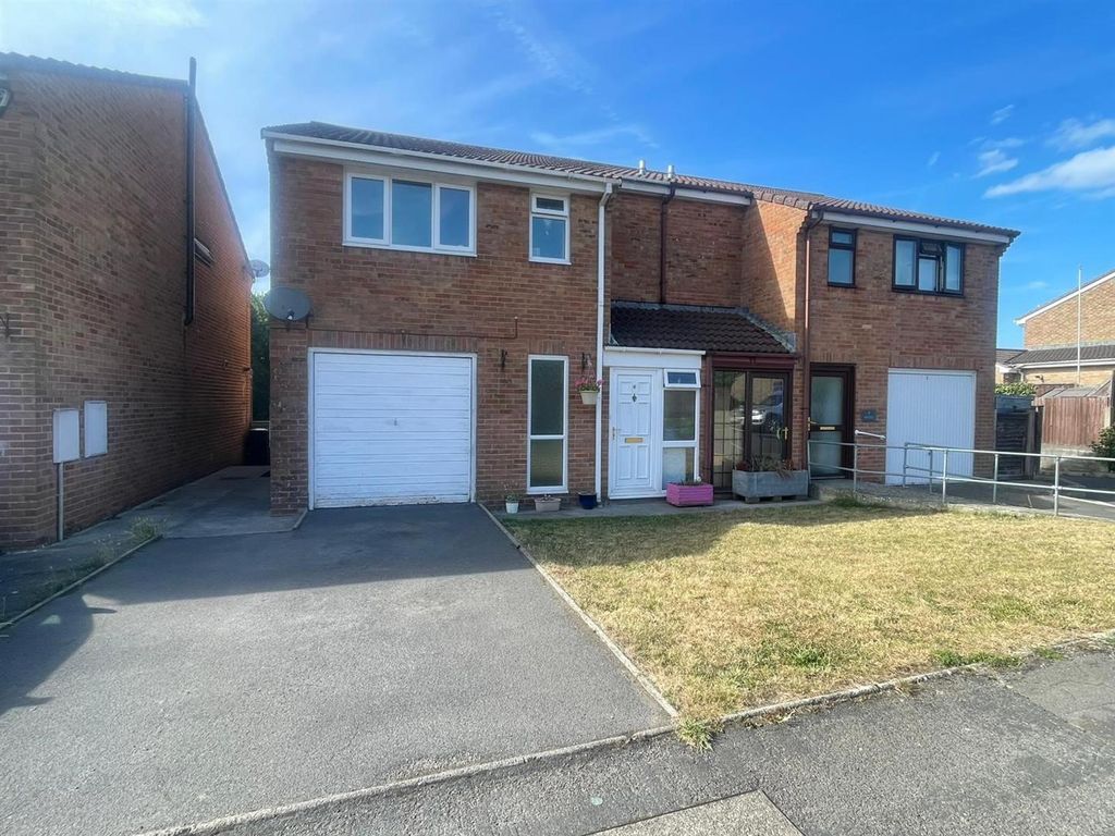 Property photo 1 of 8